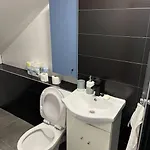 Апартаменты In Wola- Near Progresja-direct Bus To Old Town