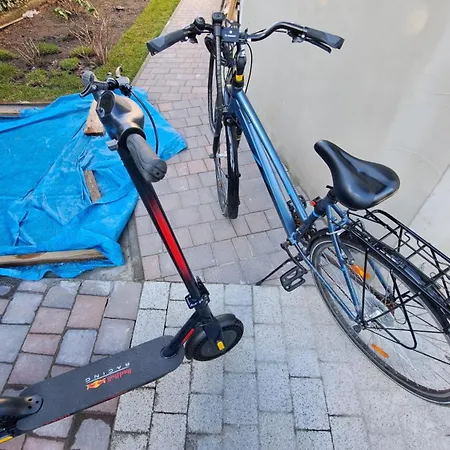 In Wola- Near Progresja-direct Bus To Old Town *