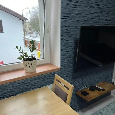 Apartment In Wola- Near Progresja-direct Bus To Old Town *