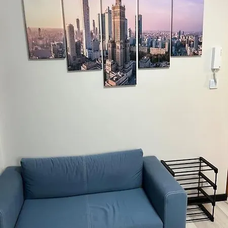 In Wola- Near Progresja-direct Bus To Old Town Lägenhet *