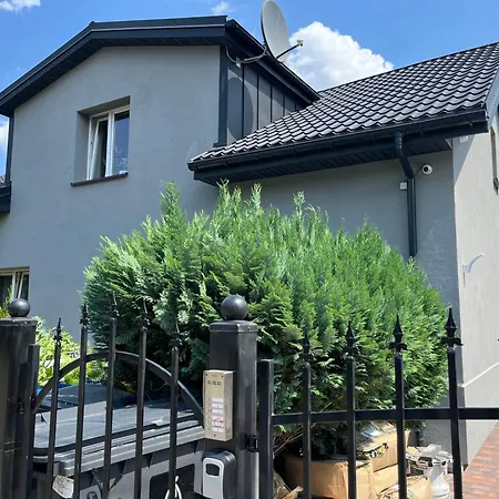 In Wola- Near Progresja-direct Bus To Old Town * Warsaw