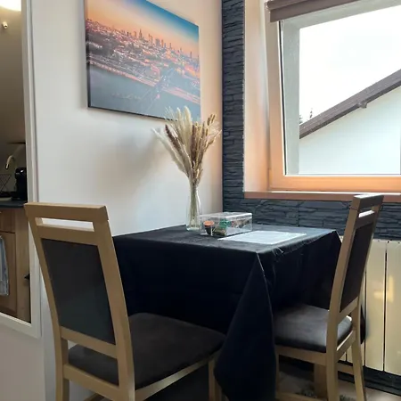 Apartament In Wola- Near Progresja-direct Bus To Old Town