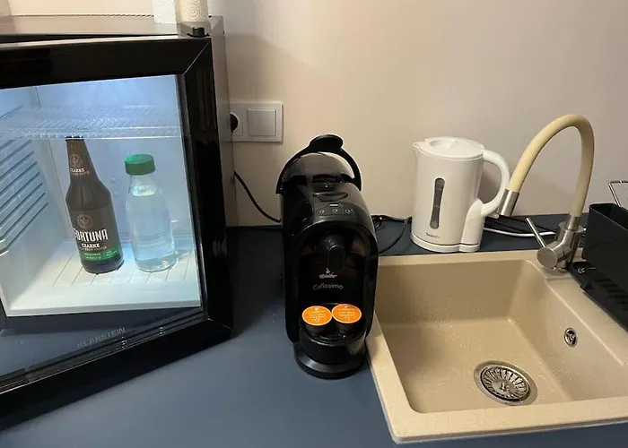 Apartment In Wola- Near Progresja-direct Bus To Old Town