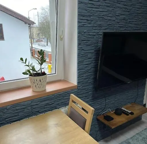 Apartment In Wola- Near Progresja-direct Bus To Old Town *