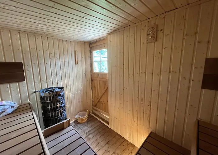 In Wola- Near Progresja-direct Bus To Old Town Apartment *