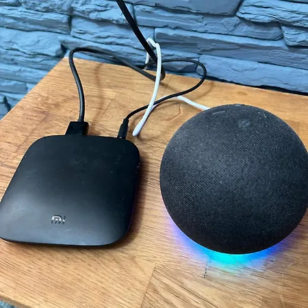 In Wola- Near Progresja-direct Bus To Old Town